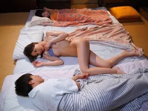 Em gái dâm làm spa xinh như búp bê tự sướng bằng sextoy